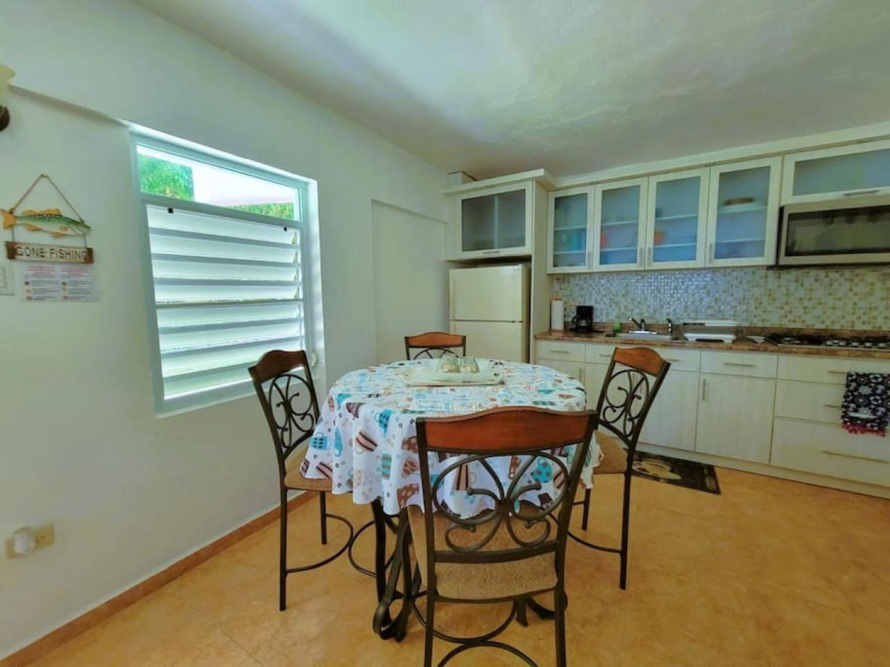 Unit Facing Steps Beach And With Close Beach Access Rincon Luaran gambar
